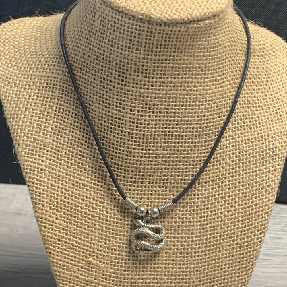 Silver Tone Textured Snake Pendant Black Cord Necklace 16 Inch 4462